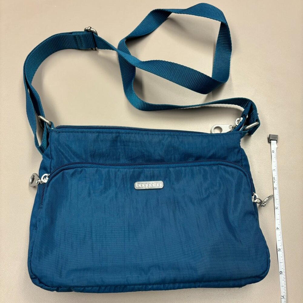 Baggallini Blue Double Zipper Crossbody Unusual Rare